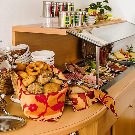 Hotell Schatzberger 3*