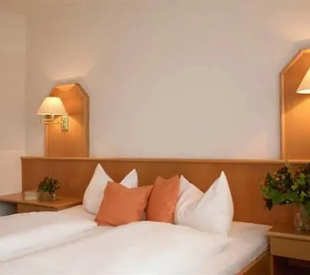 Schatzberger Готель Бад-Фюссінг